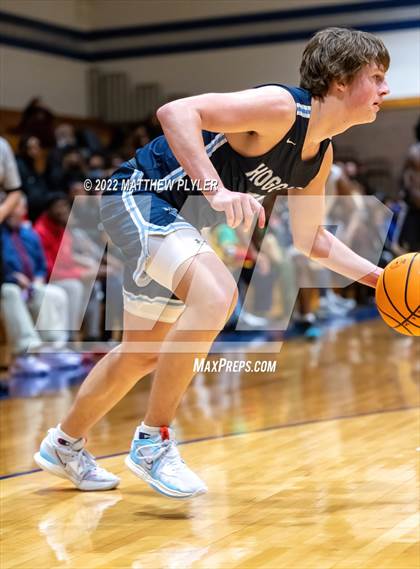 Thumbnail 3 in Hoggard vs. New Life Christian Academy (Cumberland County Holiday Classic) photogallery.
