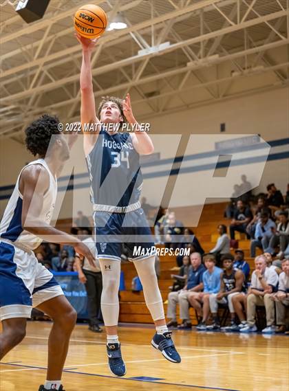 Thumbnail 2 in Hoggard vs. New Life Christian Academy (Cumberland County Holiday Classic) photogallery.