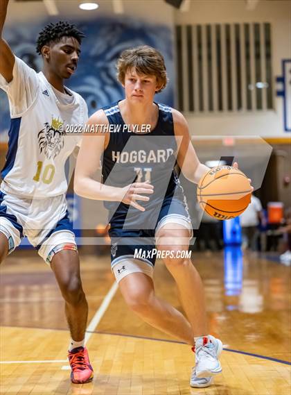 Thumbnail 2 in Hoggard vs. New Life Christian Academy (Cumberland County Holiday Classic) photogallery.