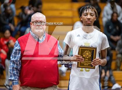 Thumbnail 3 in Hoggard vs. New Life Christian Academy (Cumberland County Holiday Classic) photogallery.