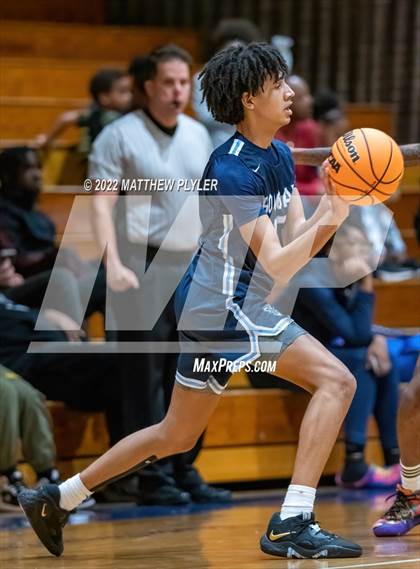 Thumbnail 1 in Hoggard vs. New Life Christian Academy (Cumberland County Holiday Classic) photogallery.
