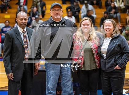 Thumbnail 2 in Hoggard vs. New Life Christian Academy (Cumberland County Holiday Classic) photogallery.
