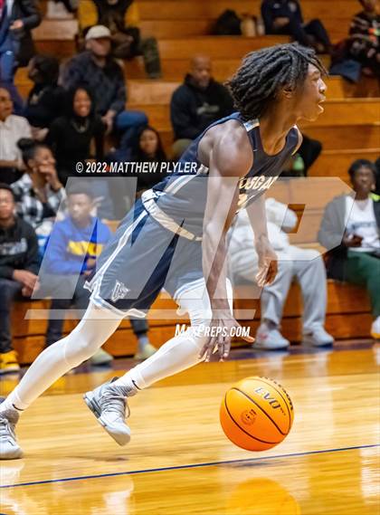 Thumbnail 3 in Hoggard vs. New Life Christian Academy (Cumberland County Holiday Classic) photogallery.
