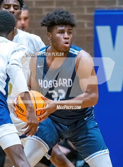 Thumbnail 2 in Hoggard vs. New Life Christian Academy (Cumberland County Holiday Classic) photogallery.