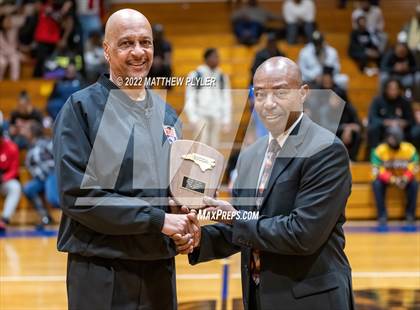 Thumbnail 1 in Hoggard vs. New Life Christian Academy (Cumberland County Holiday Classic) photogallery.