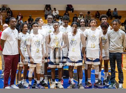 Thumbnail 1 in Hoggard vs. New Life Christian Academy (Cumberland County Holiday Classic) photogallery.