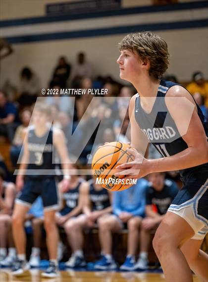 Thumbnail 2 in Hoggard vs. New Life Christian Academy (Cumberland County Holiday Classic) photogallery.