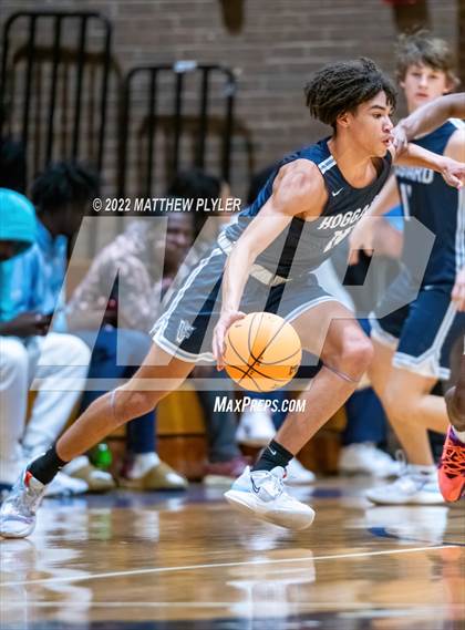 Thumbnail 2 in Hoggard vs. New Life Christian Academy (Cumberland County Holiday Classic) photogallery.