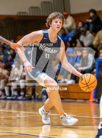 Thumbnail 3 in Hoggard vs. New Life Christian Academy (Cumberland County Holiday Classic) photogallery.