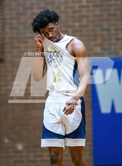 Thumbnail 1 in Hoggard vs. New Life Christian Academy (Cumberland County Holiday Classic) photogallery.