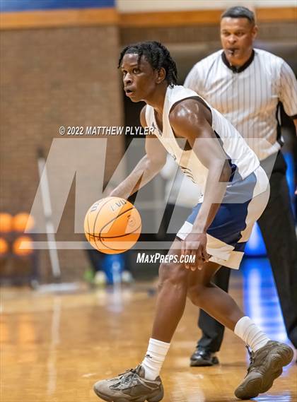 Thumbnail 1 in Hoggard vs. New Life Christian Academy (Cumberland County Holiday Classic) photogallery.