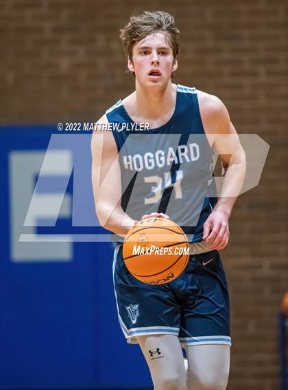 Thumbnail 3 in Hoggard vs. New Life Christian Academy (Cumberland County Holiday Classic) photogallery.