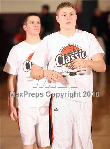 Thumbnail 3 in Mt. Vernon vs Cathedral Prep (McDonald's Classic) photogallery.