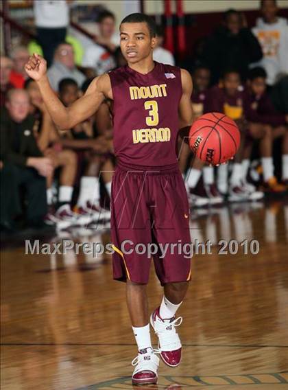 Thumbnail 3 in Mt. Vernon vs Cathedral Prep (McDonald's Classic) photogallery.