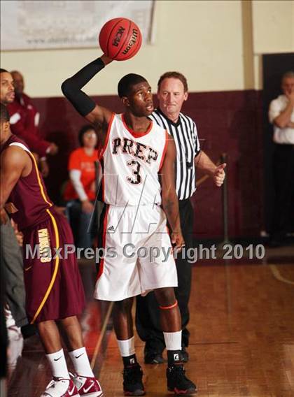Thumbnail 1 in Mt. Vernon vs Cathedral Prep (McDonald's Classic) photogallery.