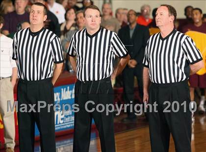 Thumbnail 3 in Mt. Vernon vs Cathedral Prep (McDonald's Classic) photogallery.