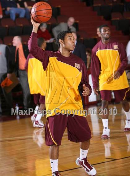 Thumbnail 2 in Mt. Vernon vs Cathedral Prep (McDonald's Classic) photogallery.