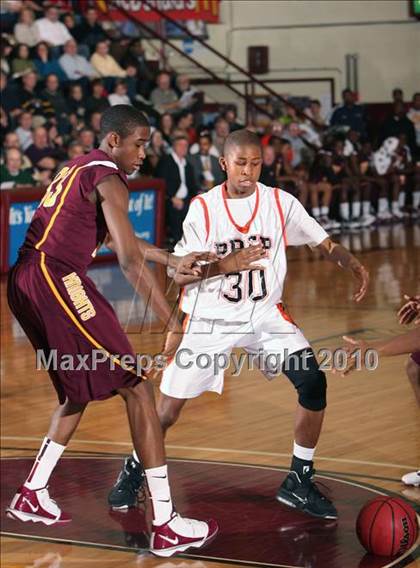 Thumbnail 2 in Mt. Vernon vs Cathedral Prep (McDonald's Classic) photogallery.