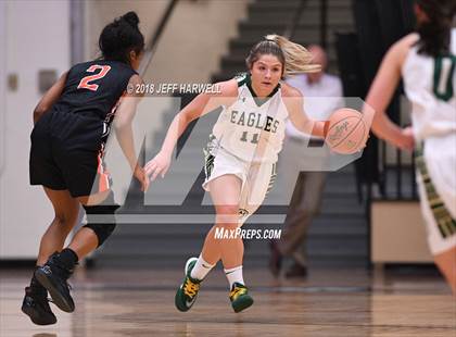 Thumbnail 1 in Washington vs. GlenOak (OHSAA Division I District Semifinal) photogallery.