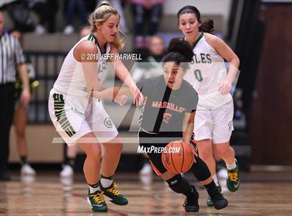 Thumbnail 3 in Washington vs. GlenOak (OHSAA Division I District Semifinal) photogallery.