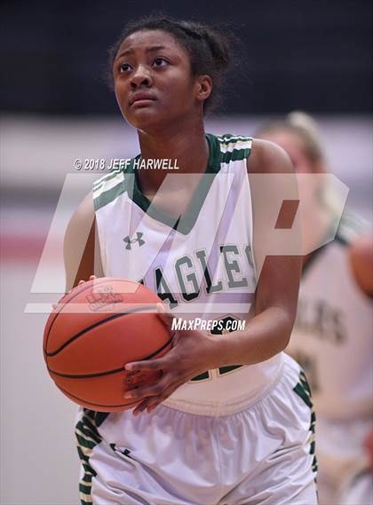 Thumbnail 2 in Washington vs. GlenOak (OHSAA Division I District Semifinal) photogallery.