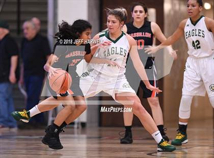 Thumbnail 2 in Washington vs. GlenOak (OHSAA Division I District Semifinal) photogallery.