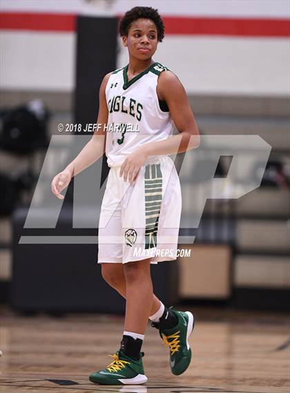 Thumbnail 3 in Washington vs. GlenOak (OHSAA Division I District Semifinal) photogallery.