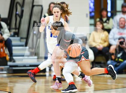 Thumbnail 3 in Fishers vs Hamilton Southeastern (IHSAA 4A Sectional Championship) photogallery.