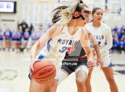 Thumbnail 2 in Fishers vs Hamilton Southeastern (IHSAA 4A Sectional Championship) photogallery.