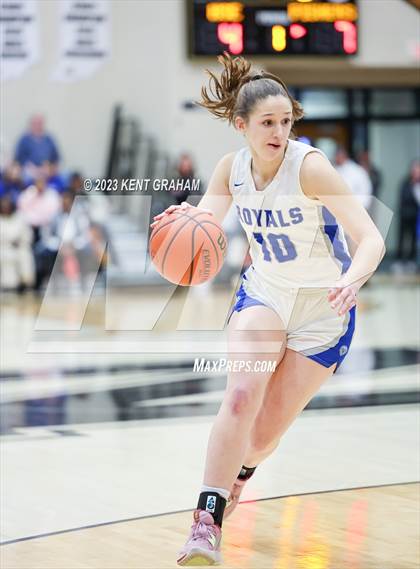 Thumbnail 3 in Fishers vs Hamilton Southeastern (IHSAA 4A Sectional Championship) photogallery.