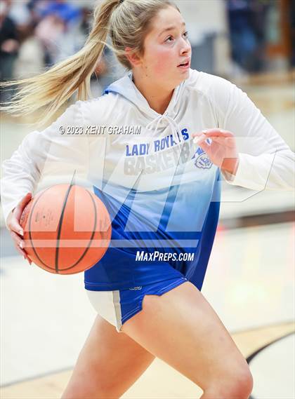 Thumbnail 2 in Fishers vs Hamilton Southeastern (IHSAA 4A Sectional Championship) photogallery.