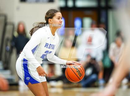 Thumbnail 2 in Fishers vs Hamilton Southeastern (IHSAA 4A Sectional Championship) photogallery.