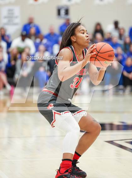 Thumbnail 2 in Fishers vs Hamilton Southeastern (IHSAA 4A Sectional Championship) photogallery.