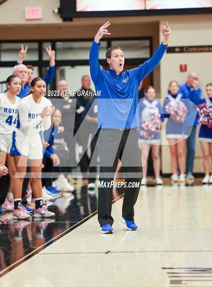 Thumbnail 3 in Fishers vs Hamilton Southeastern (IHSAA 4A Sectional Championship) photogallery.