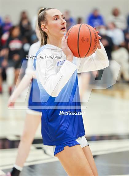 Thumbnail 2 in Fishers vs Hamilton Southeastern (IHSAA 4A Sectional Championship) photogallery.