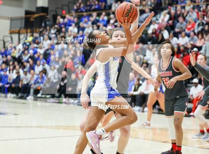 Thumbnail 3 in Fishers vs Hamilton Southeastern (IHSAA 4A Sectional Championship) photogallery.