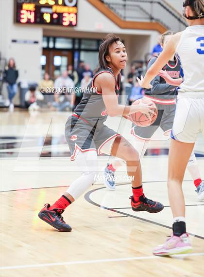 Thumbnail 2 in Fishers vs Hamilton Southeastern (IHSAA 4A Sectional Championship) photogallery.