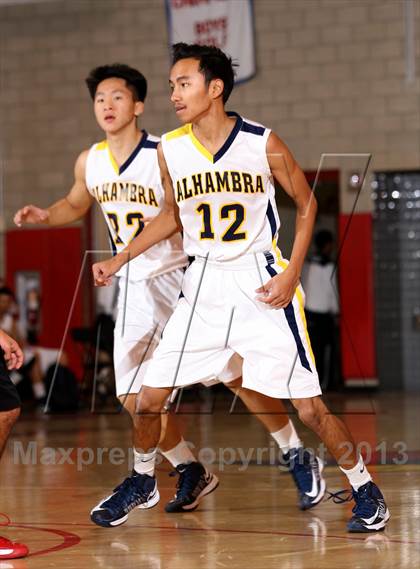 Thumbnail 2 in South Gate vs. Alhambra (Whittier Holiday Invitational) photogallery.
