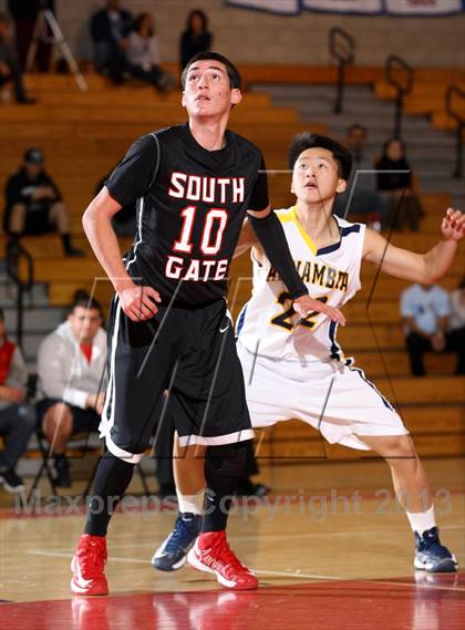 Thumbnail 3 in South Gate vs. Alhambra (Whittier Holiday Invitational) photogallery.