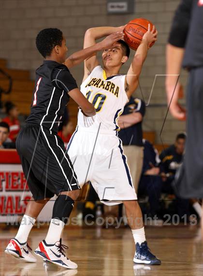 Thumbnail 3 in South Gate vs. Alhambra (Whittier Holiday Invitational) photogallery.