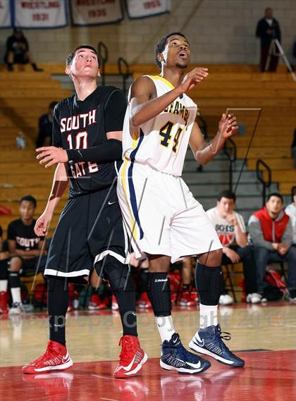 Thumbnail 3 in South Gate vs. Alhambra (Whittier Holiday Invitational) photogallery.