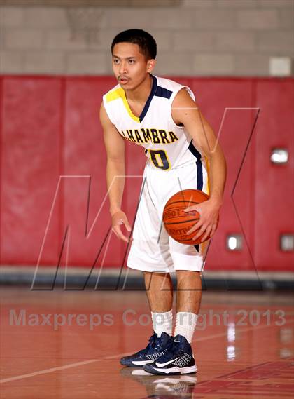Thumbnail 2 in South Gate vs. Alhambra (Whittier Holiday Invitational) photogallery.
