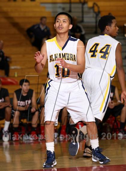Thumbnail 2 in South Gate vs. Alhambra (Whittier Holiday Invitational) photogallery.