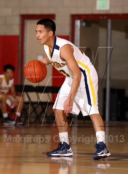 Thumbnail 3 in South Gate vs. Alhambra (Whittier Holiday Invitational) photogallery.