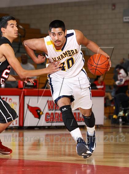 Thumbnail 2 in South Gate vs. Alhambra (Whittier Holiday Invitational) photogallery.
