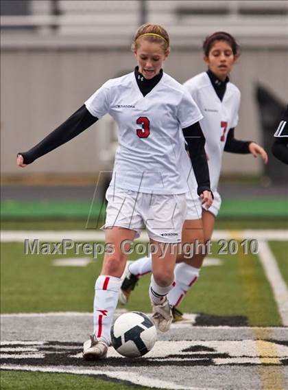 Thumbnail 1 in Dobie vs Dawson (Pearland ISD Soccer Shootout) photogallery.