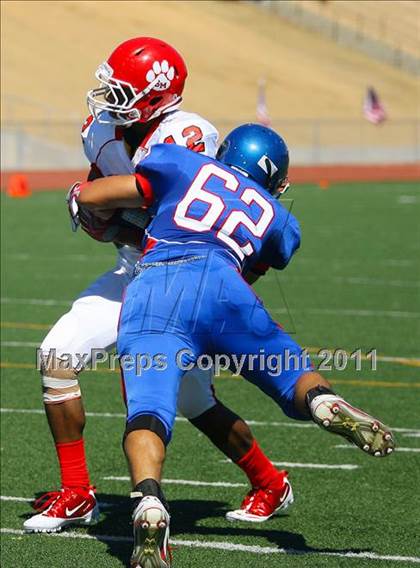 Thumbnail 1 in St. Mary's vs. Christian Brothers (Battle at the Capital) photogallery.