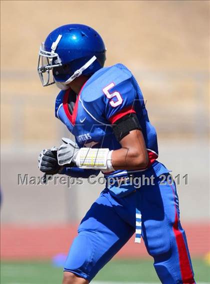Thumbnail 1 in St. Mary's vs. Christian Brothers (Battle at the Capital) photogallery.