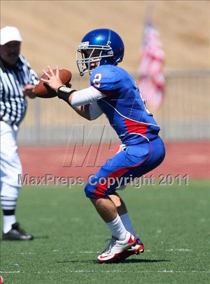 Thumbnail 2 in St. Mary's vs. Christian Brothers (Battle at the Capital) photogallery.