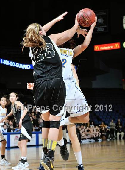 Thumbnail 1 in JW North vs. Foothill (CIF D2 SoCal Regional Final) photogallery.